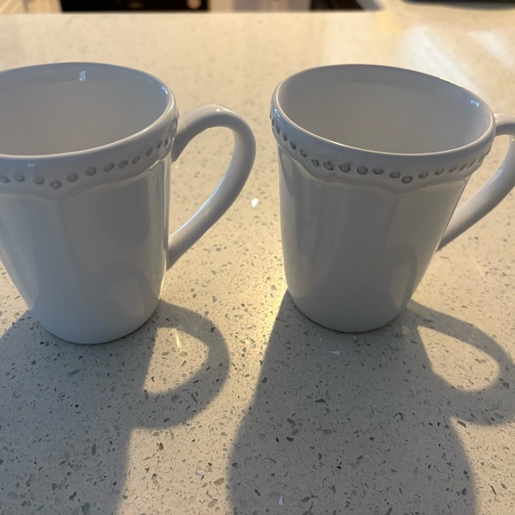 Pottery Barn Leila Dinnerware Set - Picture 6 of 8